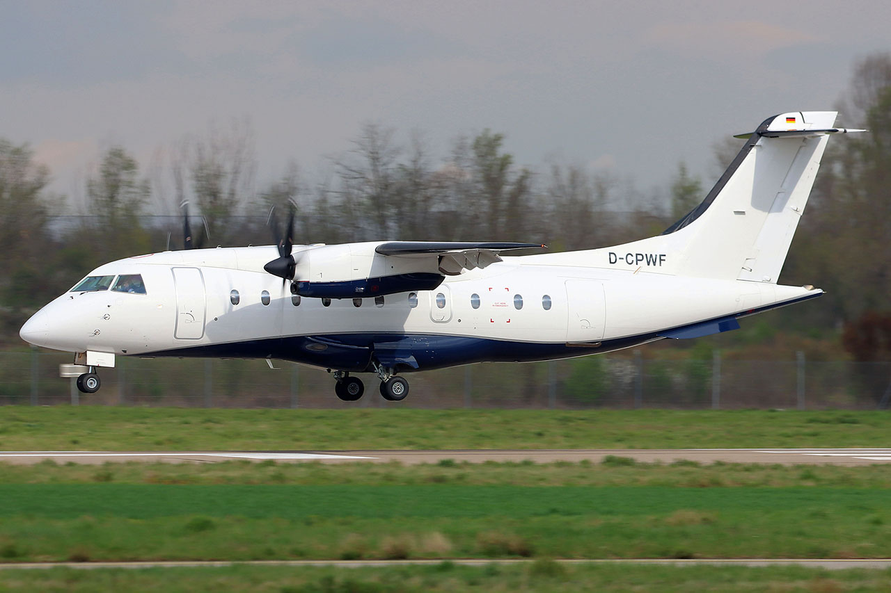 ./assets/img/aircraft/D-PWF-D328-2.jpg