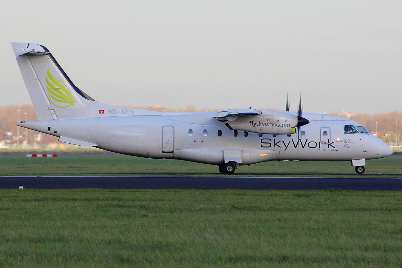 ./assets/img/aircraft/HB-SRK-D328-1.jpg
