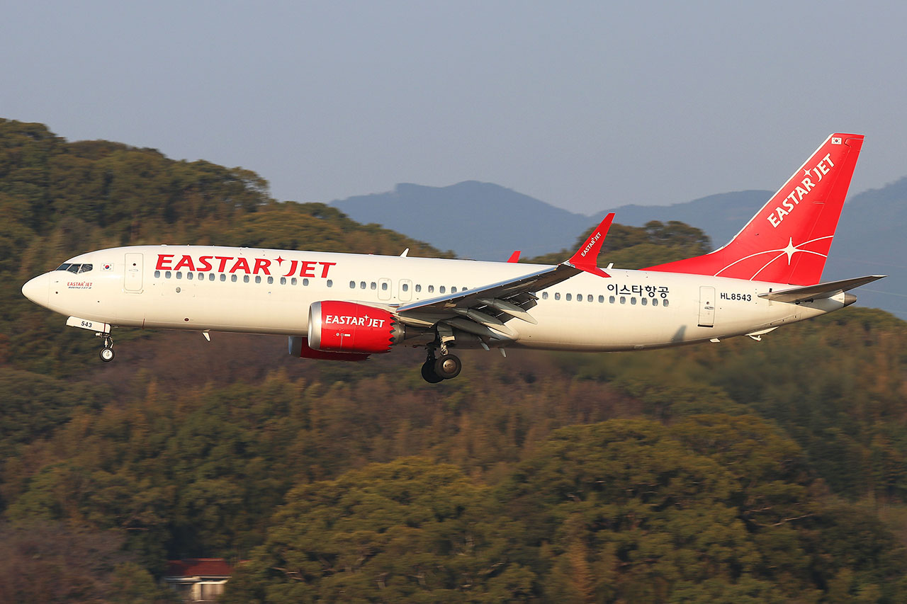 ./assets/img/aircraft/HL-ESR-B738-2.jpg
