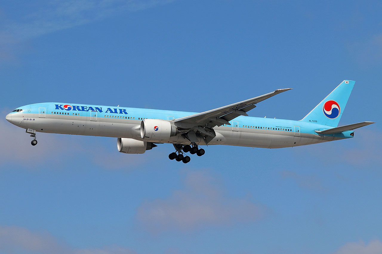 ./assets/img/aircraft/HL-KAL-B773-1.jpg