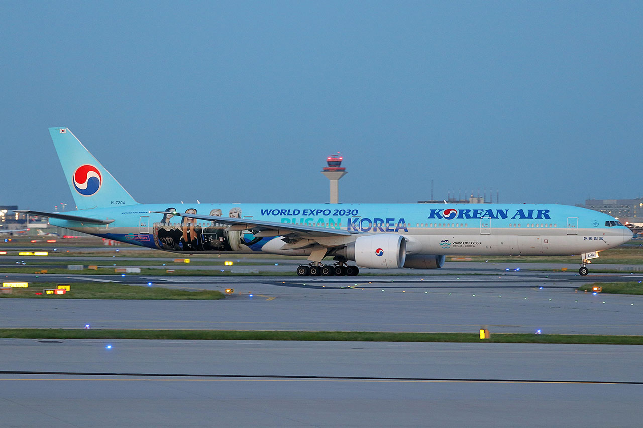 ./assets/img/aircraft/HL-KAL-B773-3.jpg