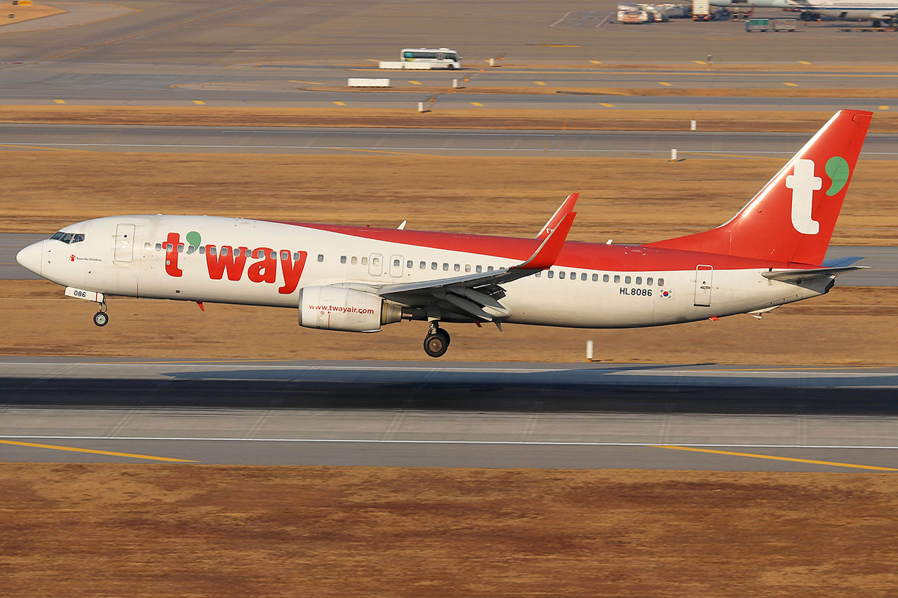 ./assets/img/aircraft/HL-TWB-B738-2.jpg