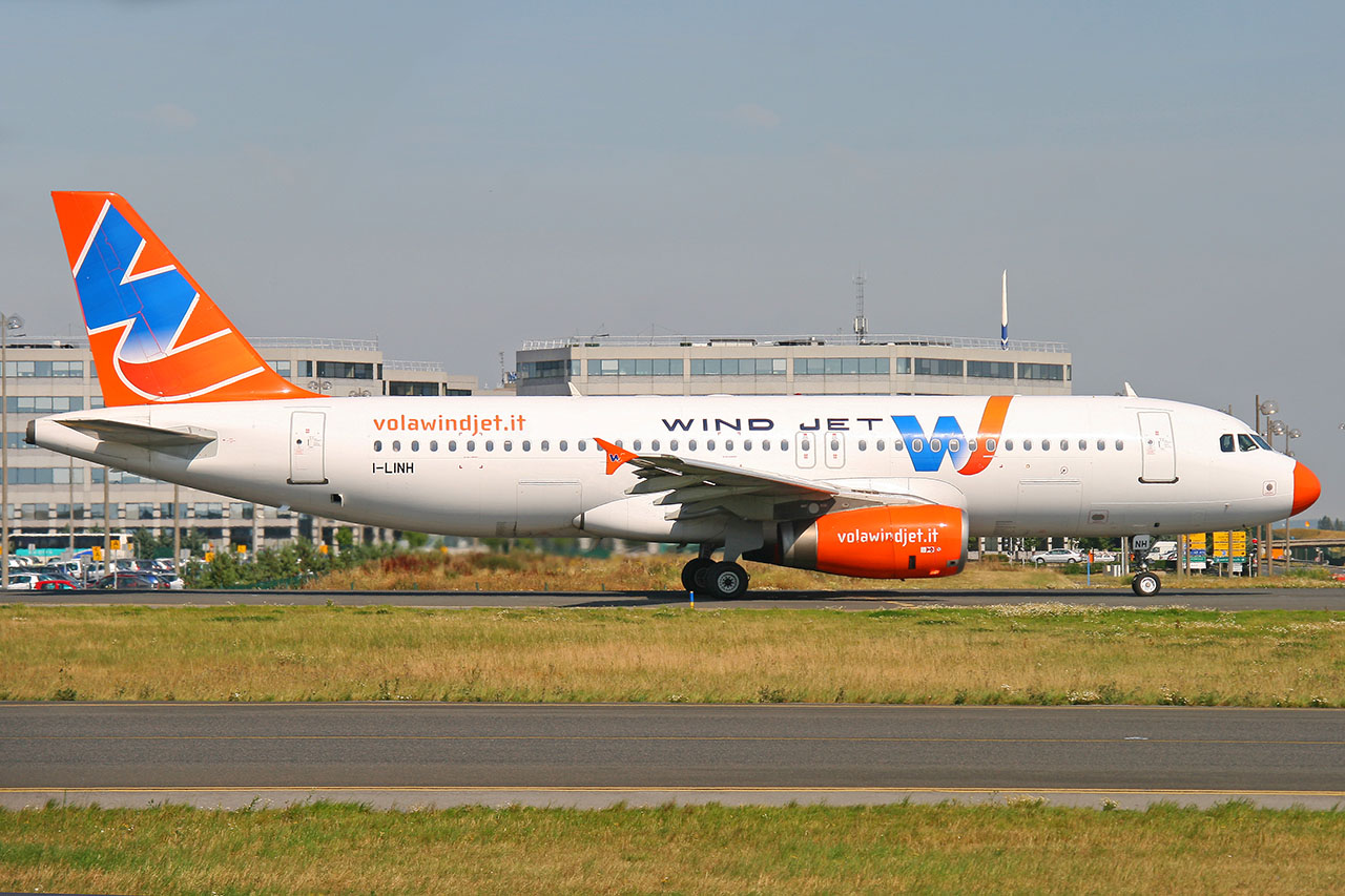 ./assets/img/aircraft/I-JET-A320-1.jpg