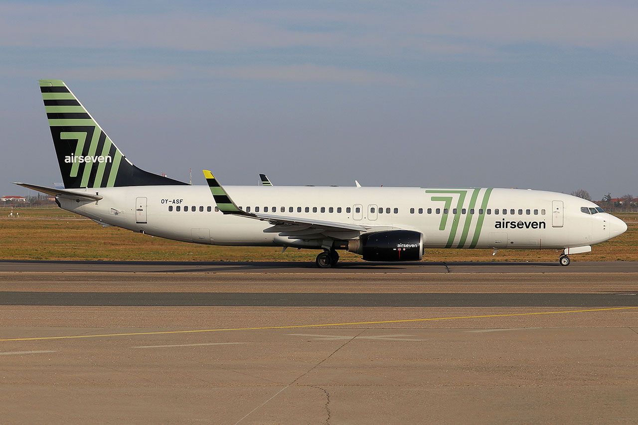 ./assets/img/aircraft/OY-CAT-B738-1.jpg