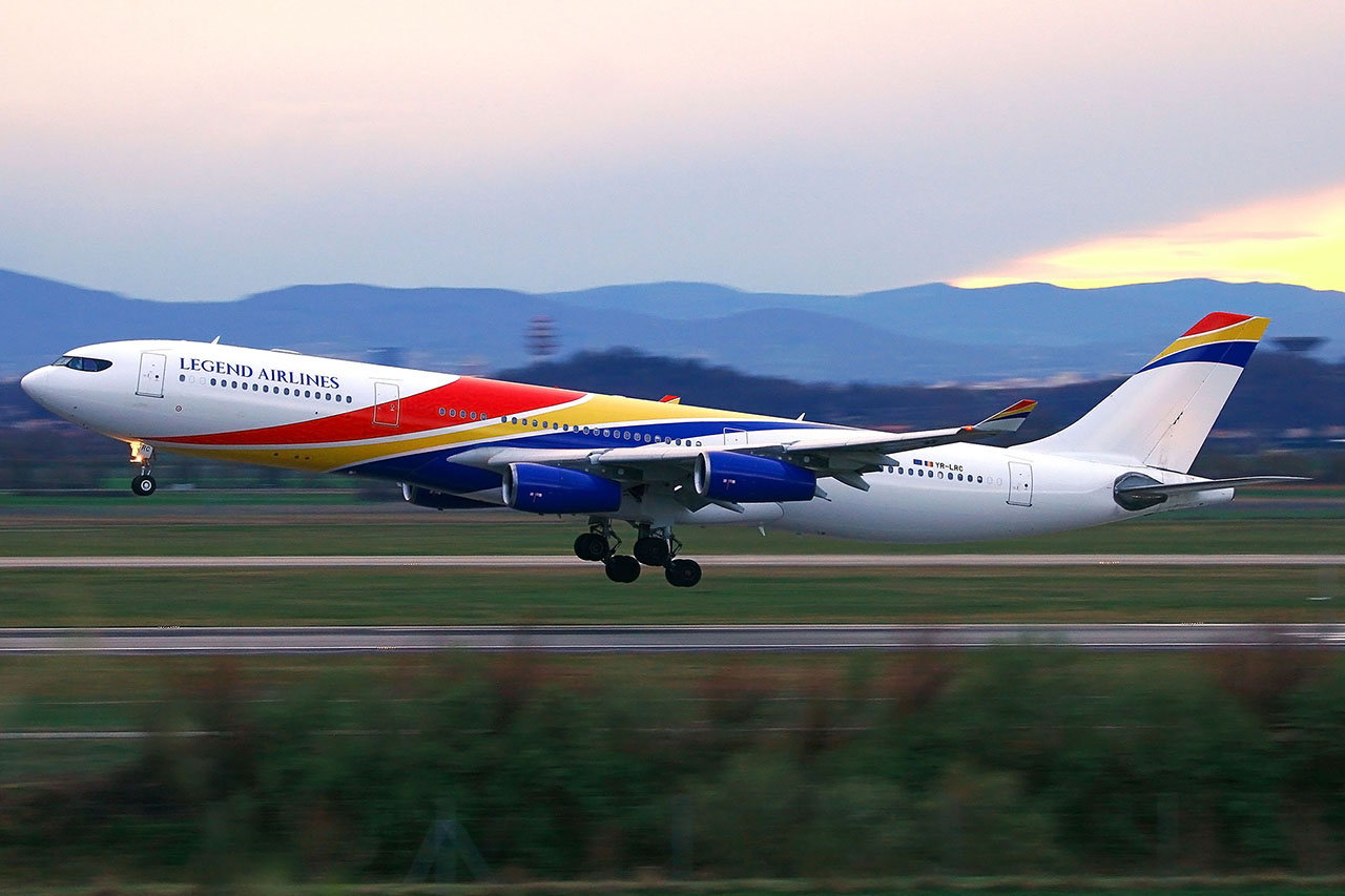 ./assets/img/aircraft/YR-LAL-A343-1.jpg