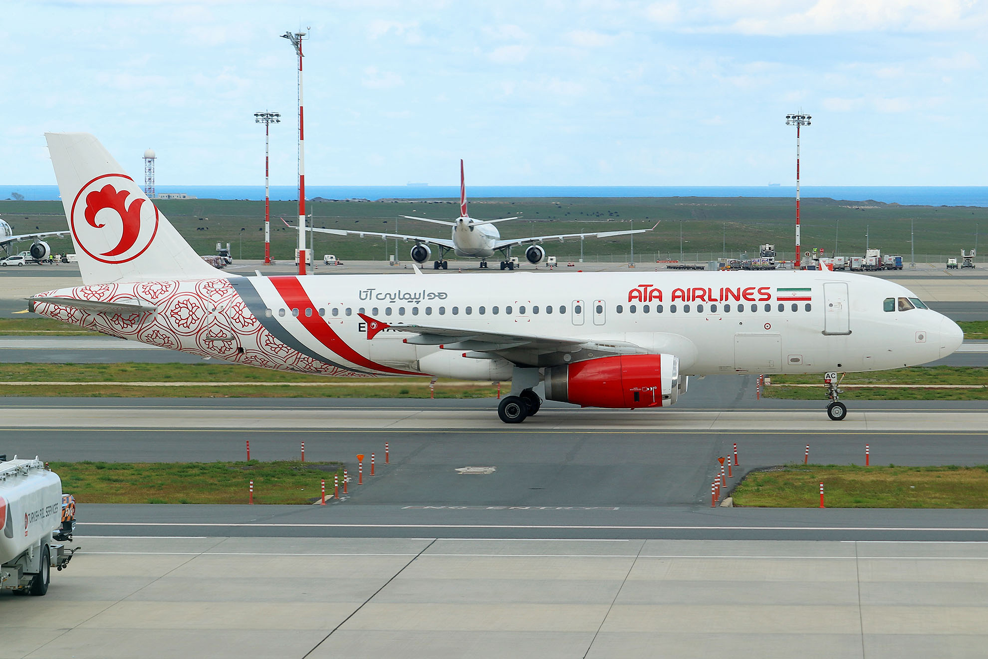 ./assets/img/aircraft/EP-TBZ-A320-2.jpg