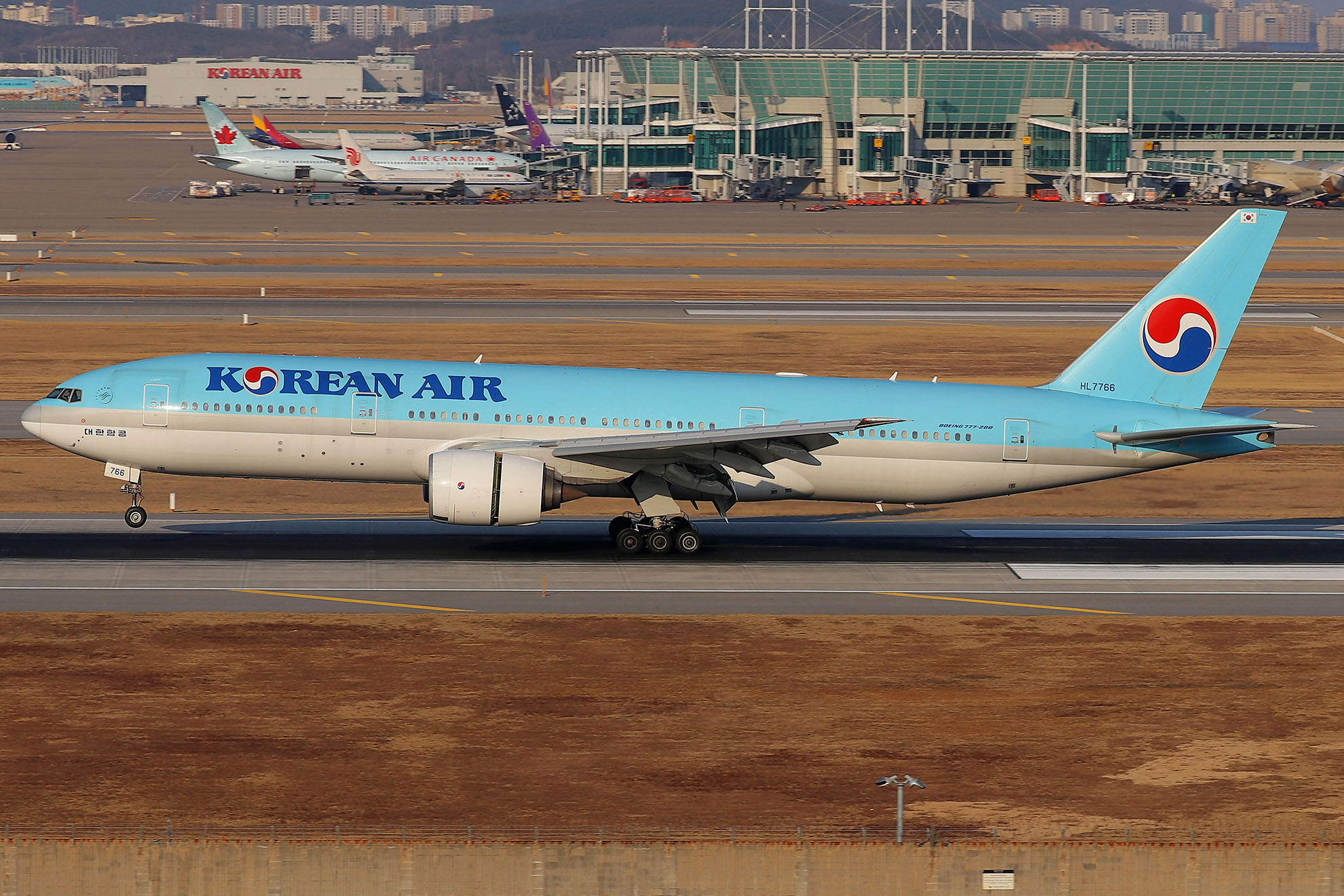 ./assets/img/aircraft/HL-KAL-B772-1.jpg