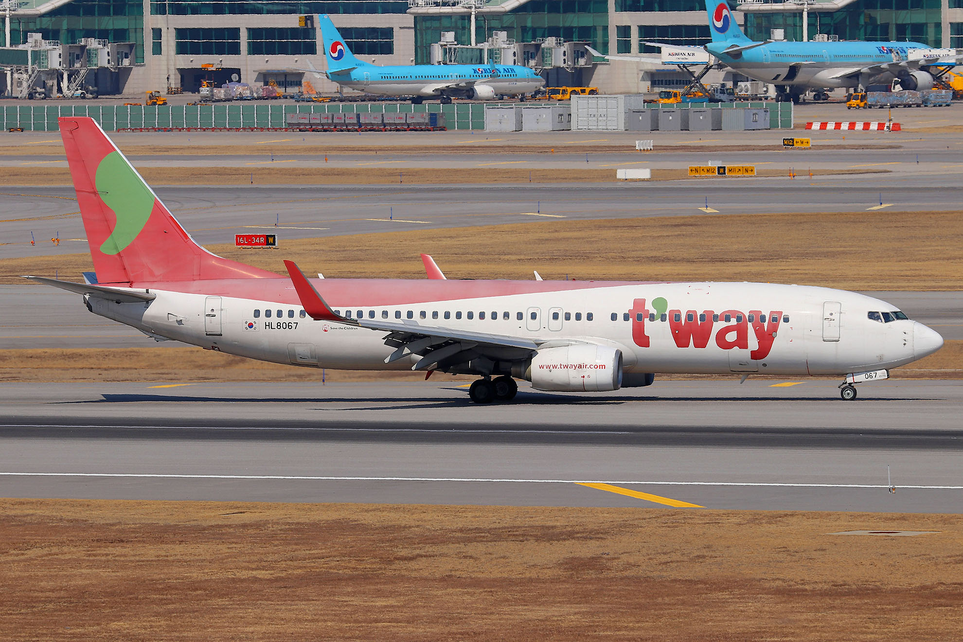./assets/img/aircraft/HL-TWB-B738-1.jpg