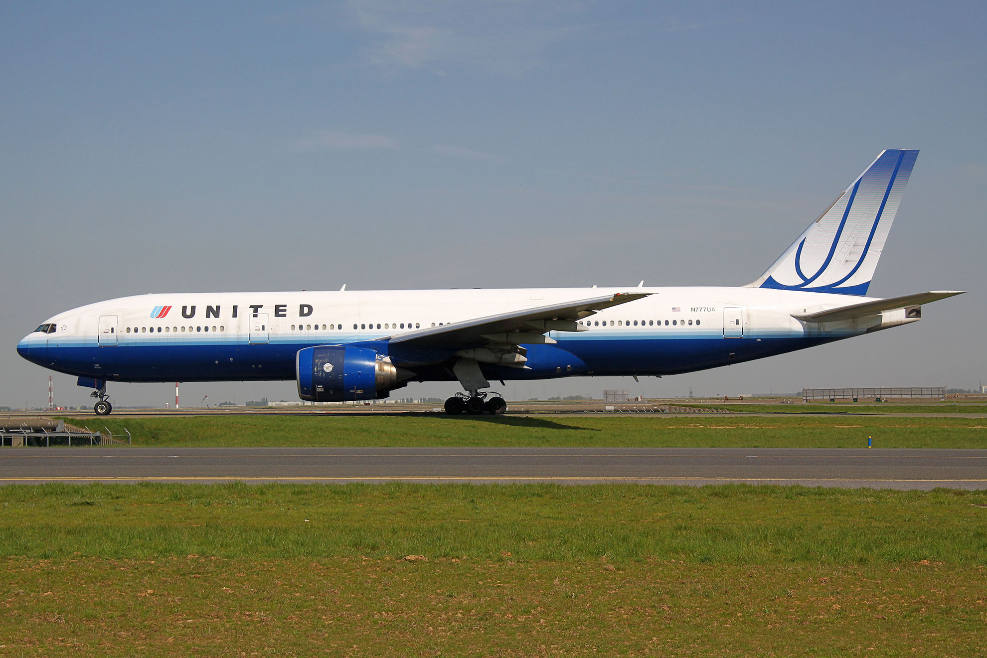 ./assets/img/aircraft/N-UAL-B772-2.jpg