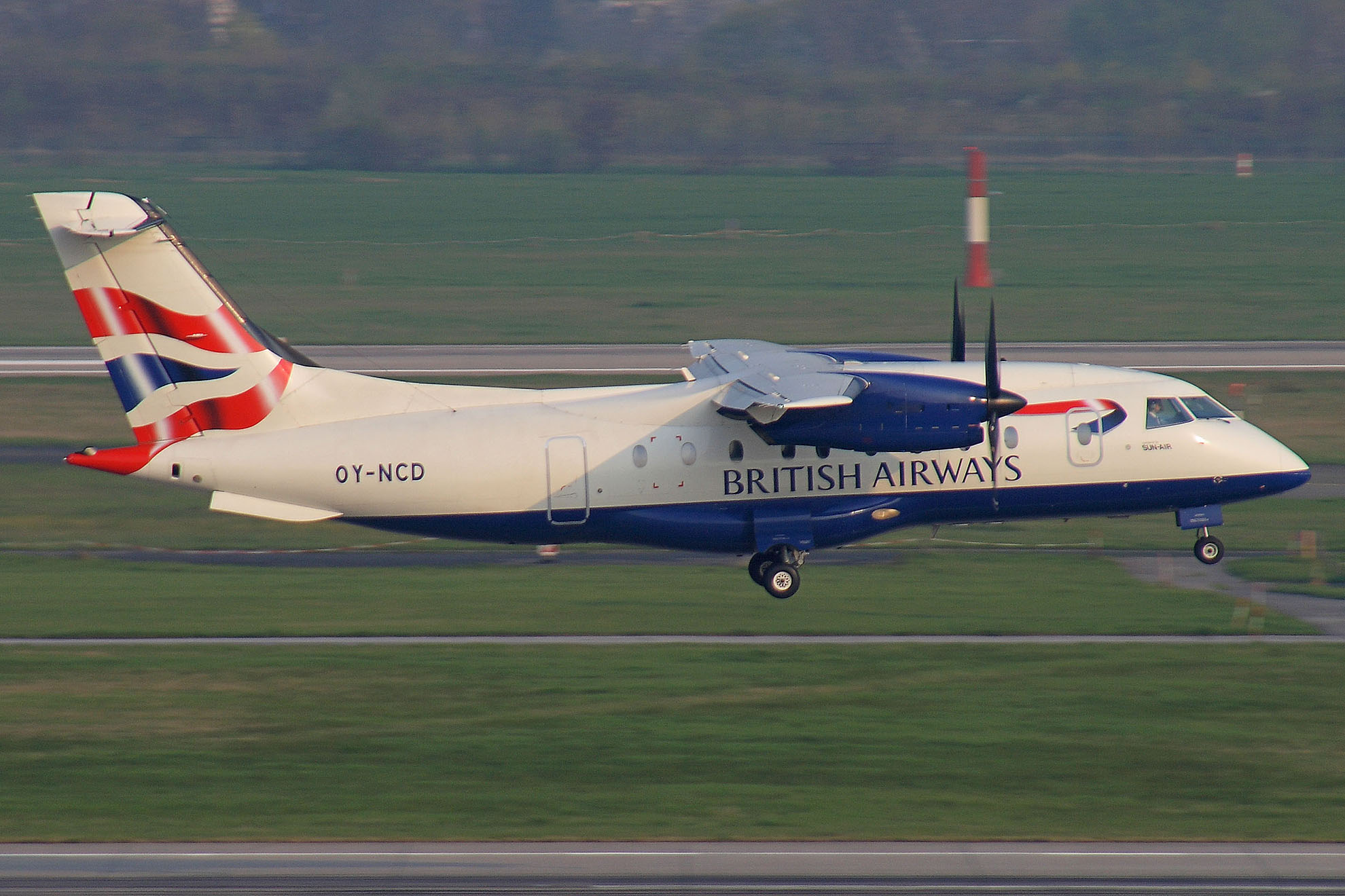 ./assets/img/aircraft/OY-SUS-D328-1.jpg