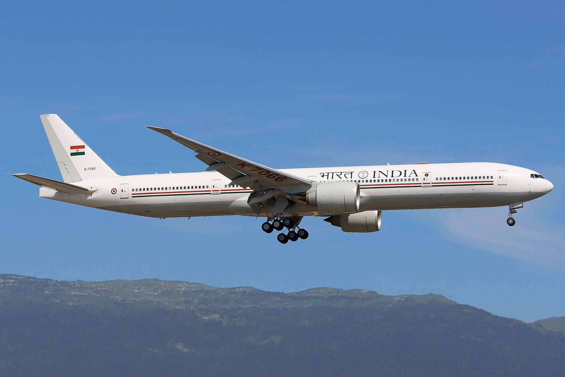./assets/img/aircraft/VT-450-B773-1.jpg