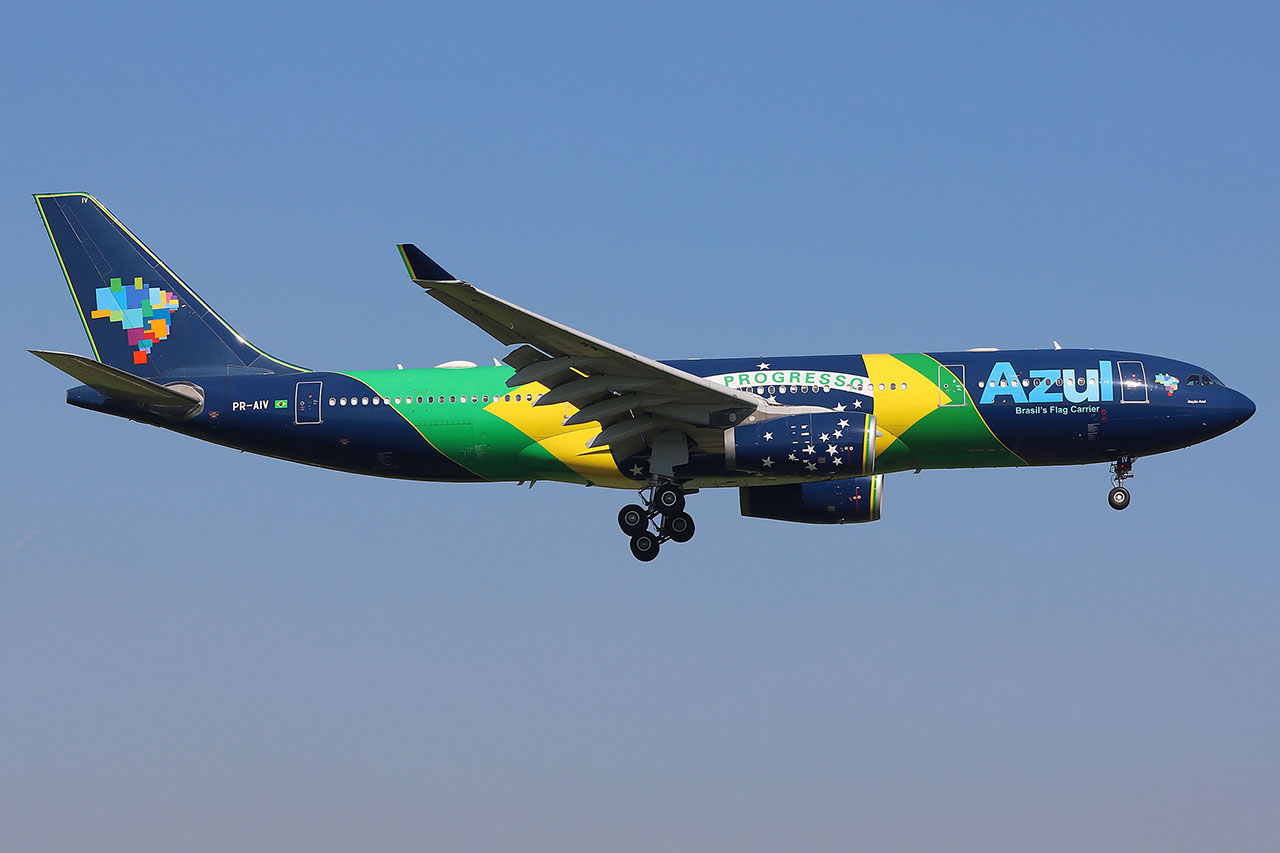 ./assets/img/aircraft/PT-AZU-A332-3.jpg