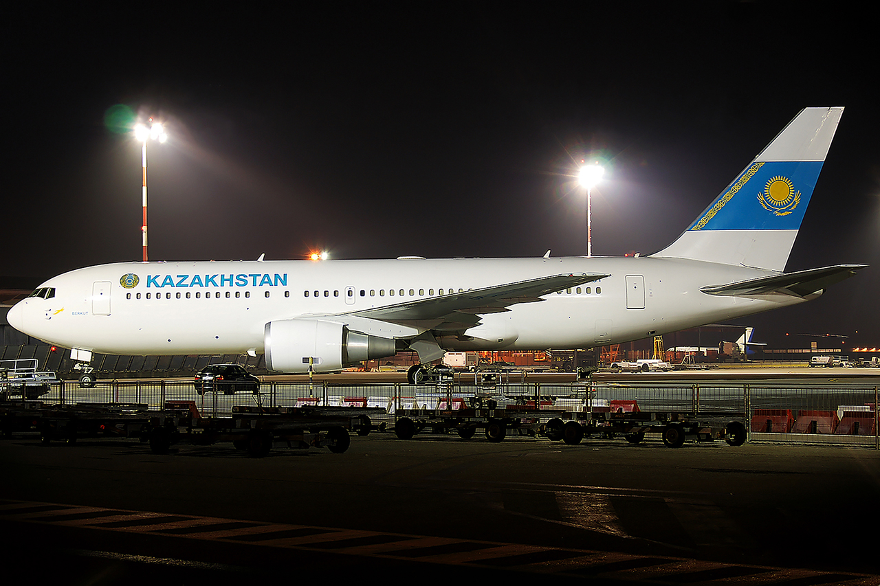./assets/img/aircraft/UP-450-B762-1.jpg