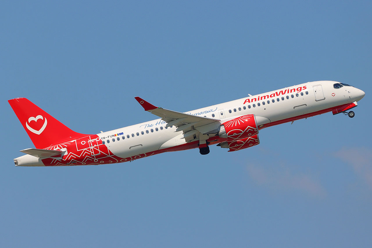 ./assets/img/aircraft/YR-AWG-CS300-1.jpg